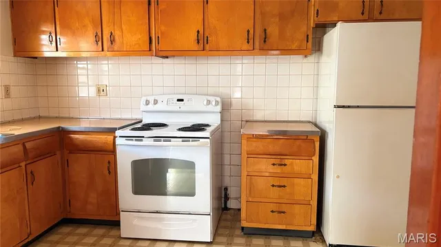 $89,900 | 9481 Adler Avenue, St. Louis, MO 63137