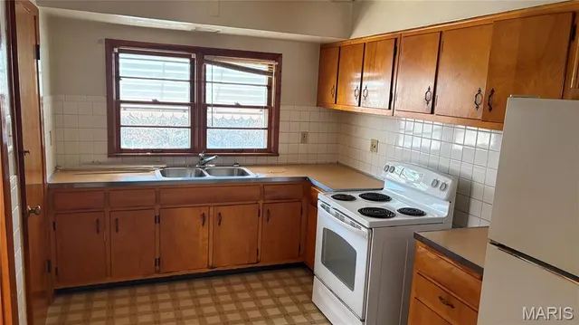 $89,900 | 9481 Adler Avenue, St. Louis, MO 63137