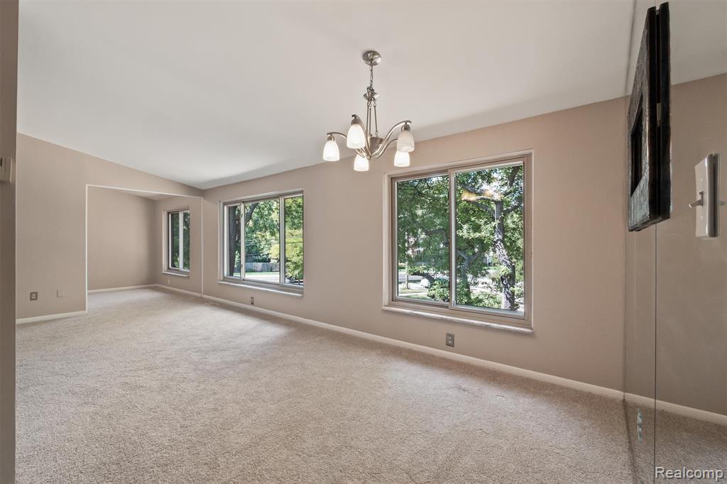 1109 Derby Road, Unit 5 Birmingham, MI 48009 - Photo 10 of 29