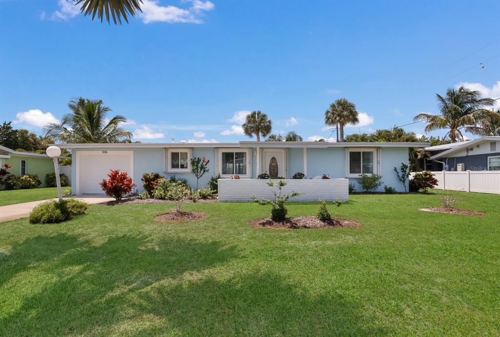 306 66th Street Holmes Beach, FL 34217 - Photo 1 of 1 Welcome to 306 66th St, Holmes Beach!
