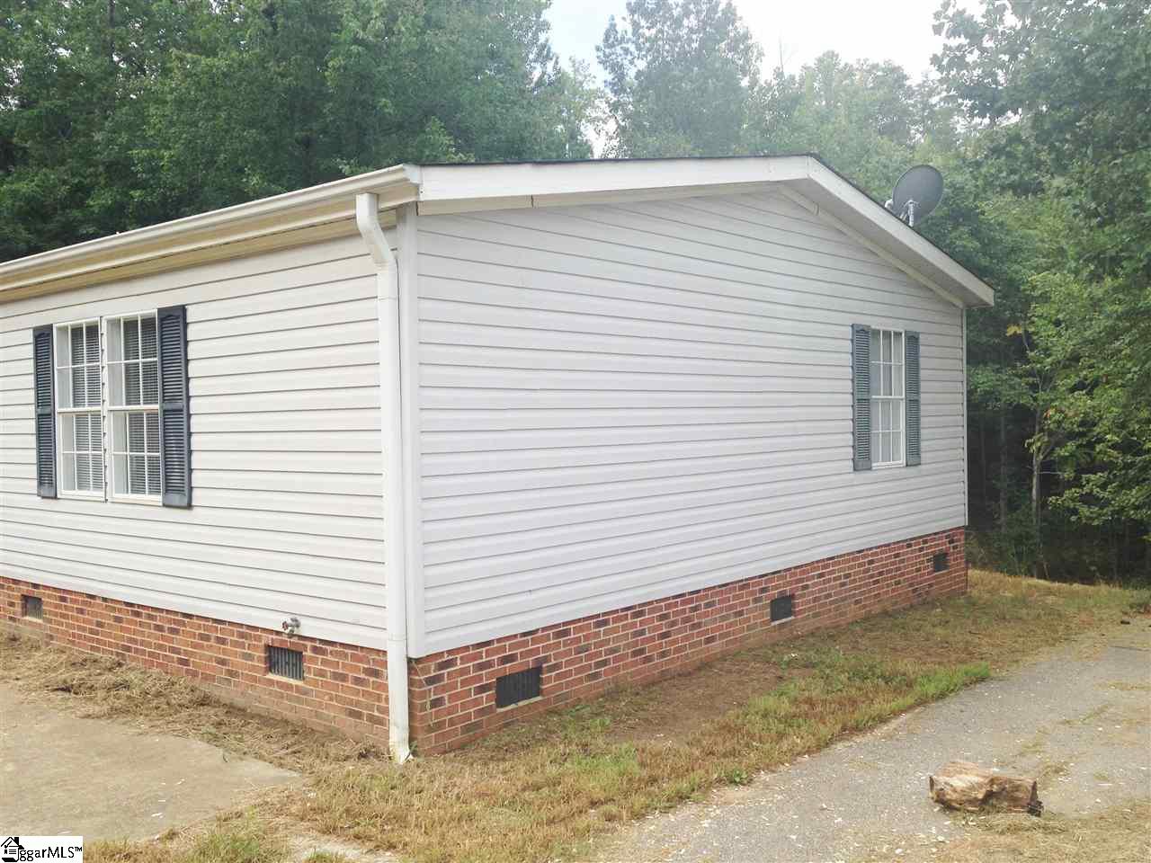 504 Allen Road Travelers Rest, SC 29690 - Photo 2 of 35