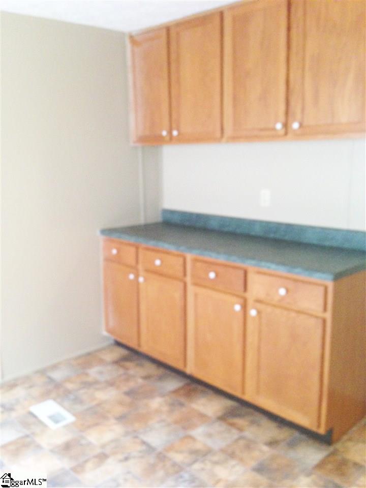 504 Allen Road Travelers Rest, SC 29690 - Photo 21 of 35