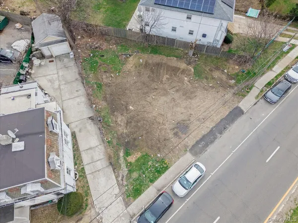 $300,000 | 43 Peninsula Boulevard, Hempstead, NY 11550