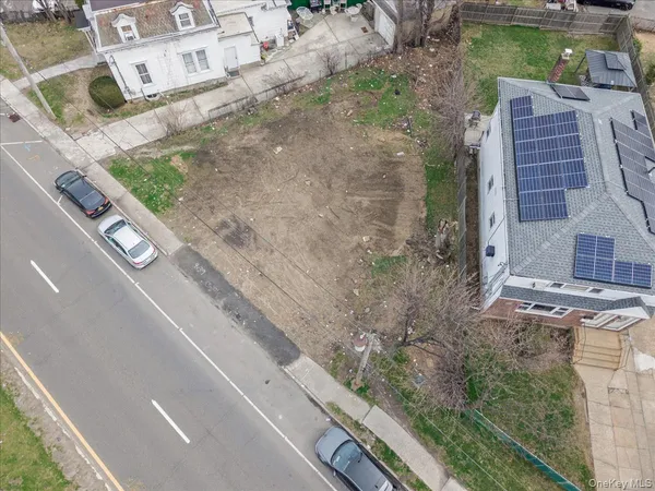 $300,000 | 43 Peninsula Boulevard, Hempstead, NY 11550