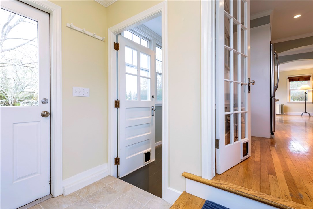 931 Wapping Road Portsmouth, RI 02871 - Photo 13 of 33