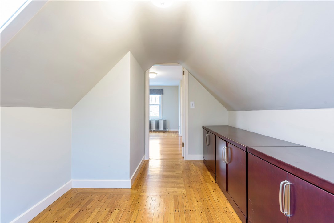 931 Wapping Road Portsmouth, RI 02871 - Photo 18 of 33