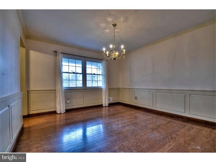 101 Running Brook Road Ewing, NJ 08638 - Photo 7 of 19 Dining Room