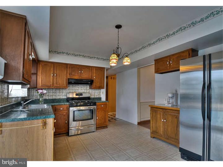 101 Running Brook Road Ewing, NJ 08638 - Photo 9 of 19 Kitchen