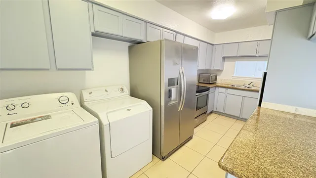 $135,000 | 6633 West Airport Boulevard, Unit 101, Houston, TX 77035