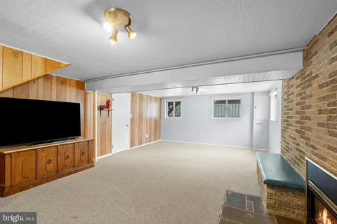 $525,000 | 1201 Chillum Manor Road, Hyattsville, MD 20783