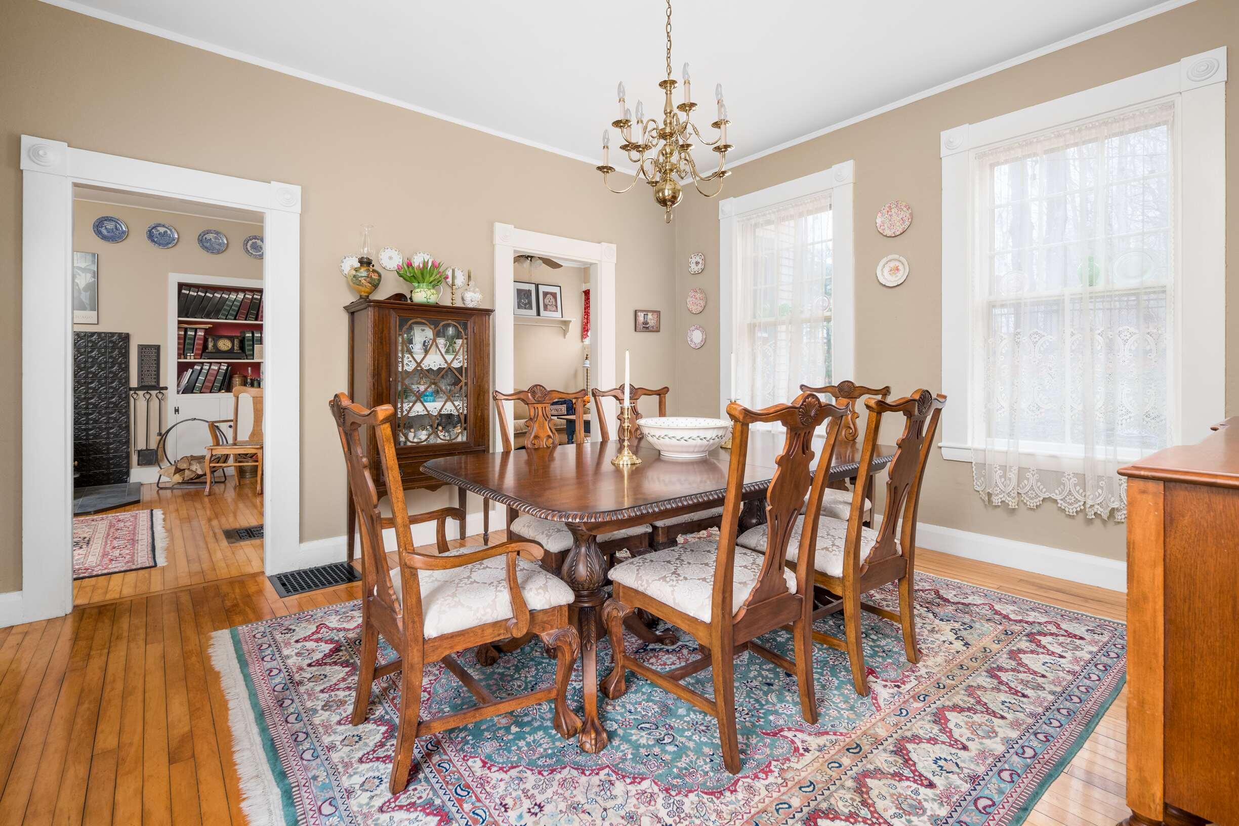 88 York Street York, ME 03909 - Photo 11 of 40 11-Dining