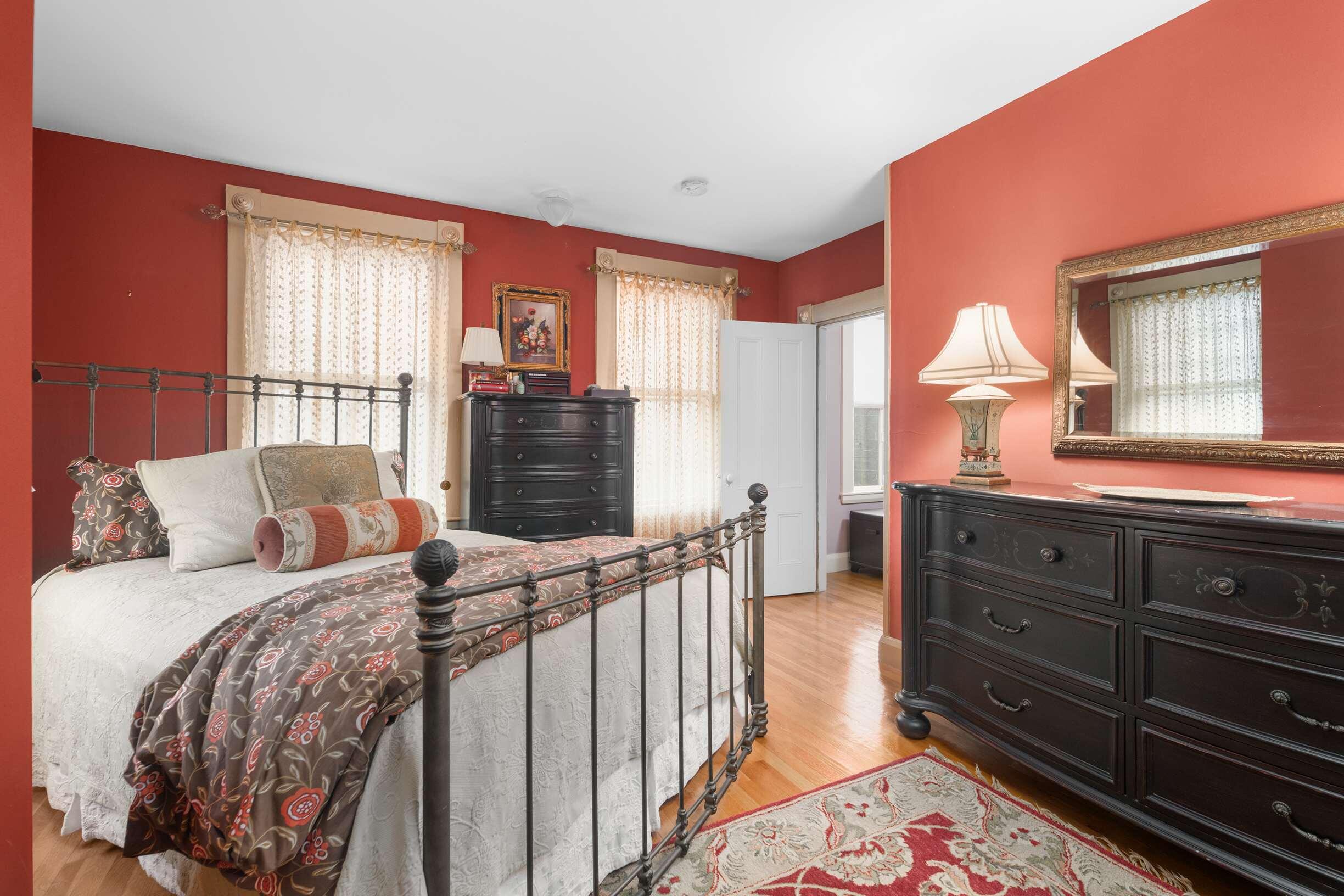 88 York Street York, ME 03909 - Photo 24 of 40 19-Primarybedroom