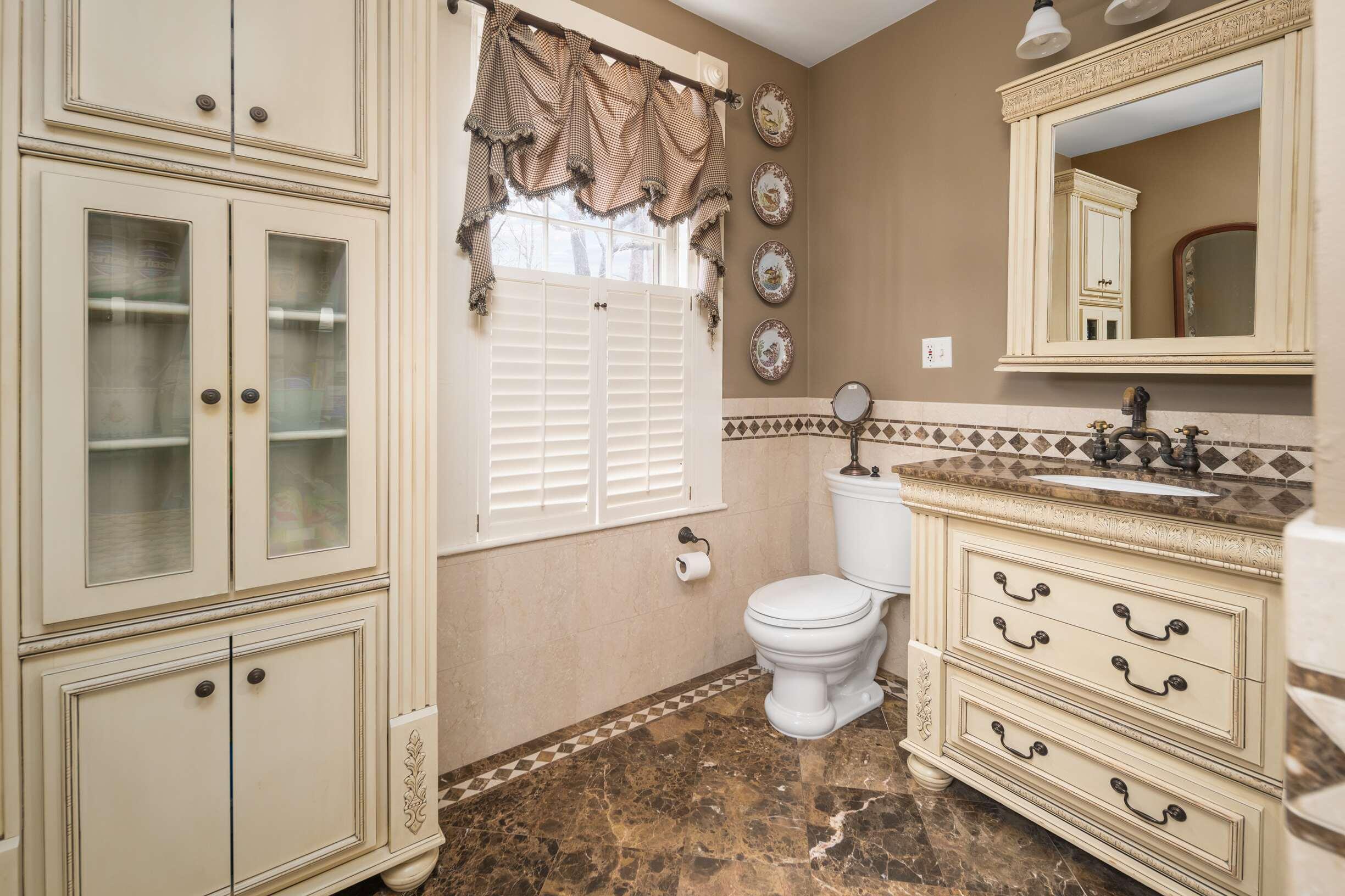 88 York Street York, ME 03909 - Photo 25 of 40 20-Bathroom