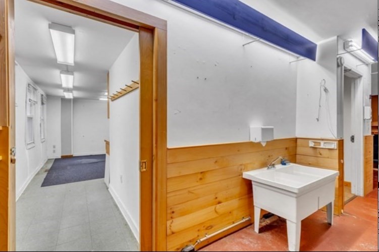 9 Russell Road Huntington, MA 01050 - Photo 14 of 42