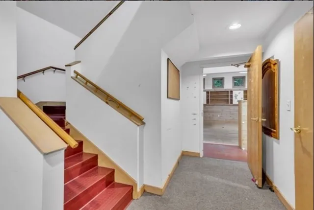 $244,900 | 9 Russell Road, Huntington, MA 01050