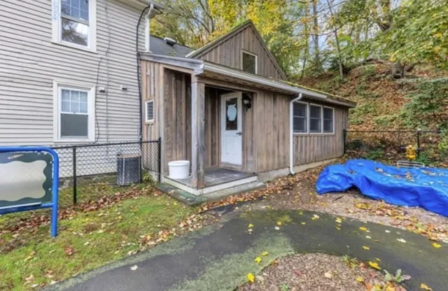 $244,900 | 9 Russell Road, Huntington, MA 01050