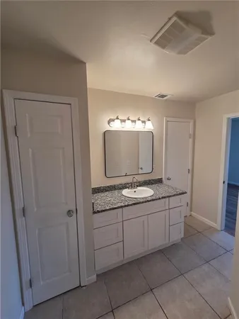 $1,650 | 1016 Greenspoint Drive, New Orleans, LA 70114