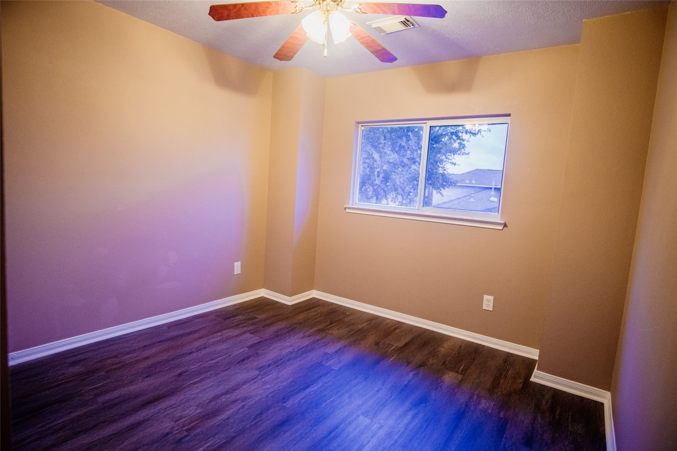9214 Windy Spring Court Houston, TX 77089 - Photo 21 of 28