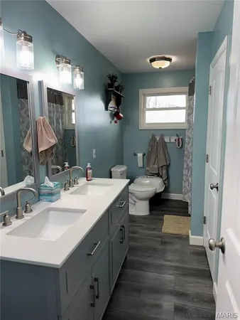 $169,900 | 729 West Court Street, Kahoka, MO 63445