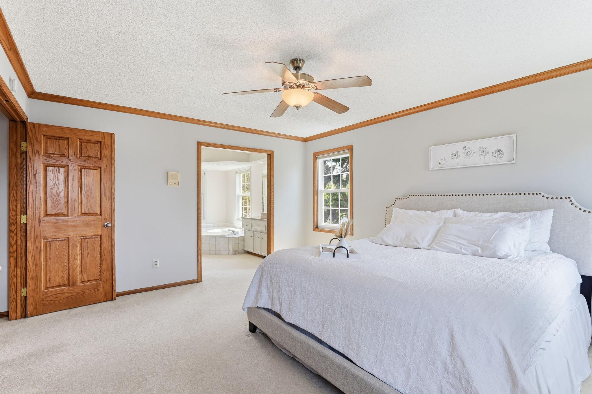 455 Highpoint Curve Maplewood, MN 55119 - Photo 22 of 44