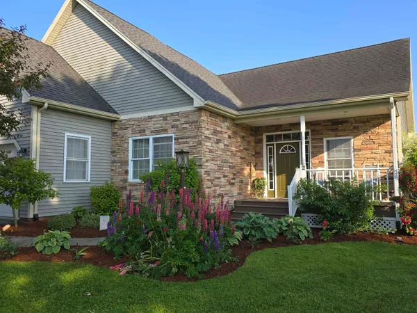 $579,000 | 2 Shetland Lane, Swanton, VT 05488