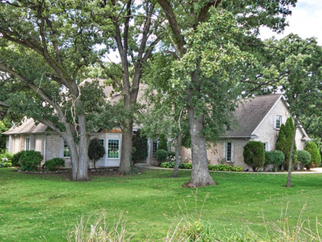 12N882 Engel Road Sycamore, IL 60178 - Photo 1 of 25