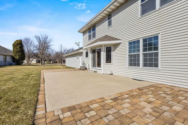 $409,000 | 2251 Hopf Lane, De Pere, WI 54115
