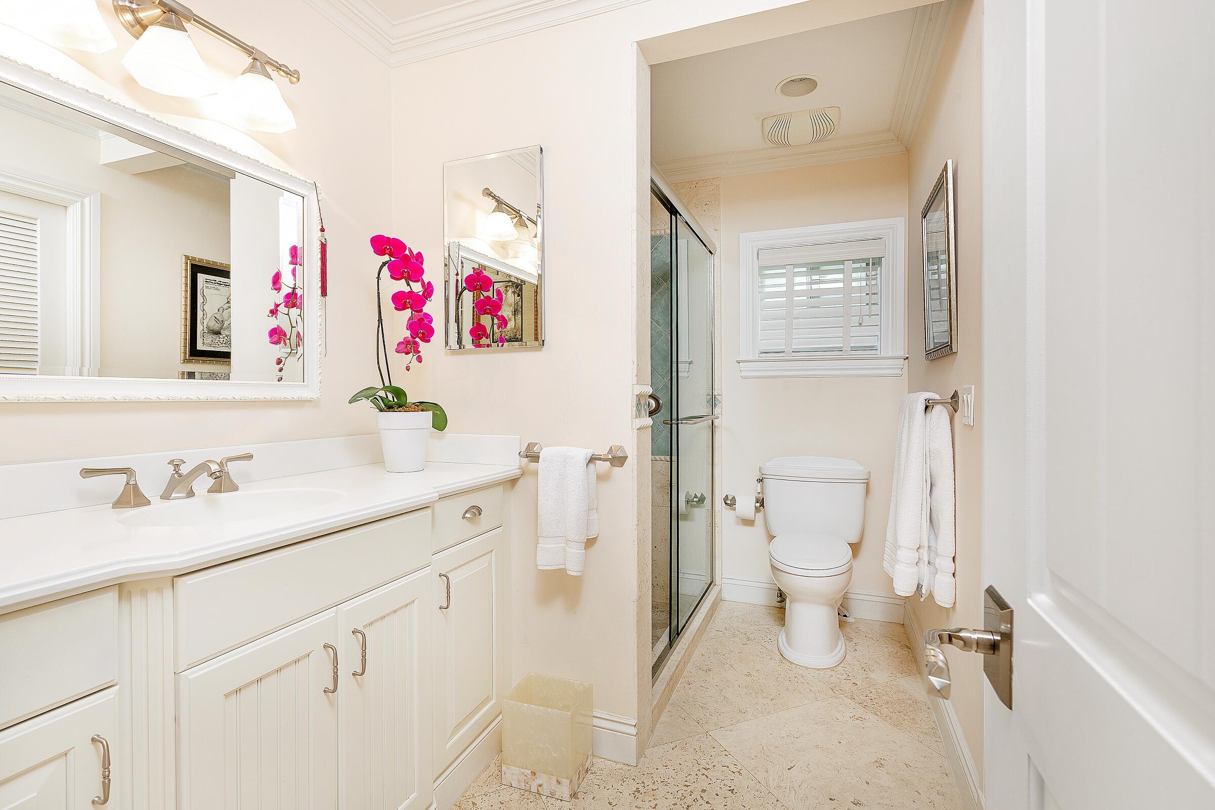 8231 Bridle Path Boca Raton, FL 33496 - Photo 22 of 71 24_Bathroom2
