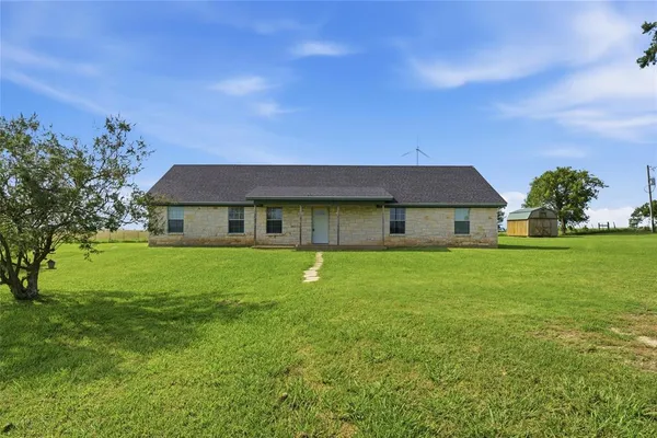 $399,900 | 1727 Lcr 124, Mart, TX 76664