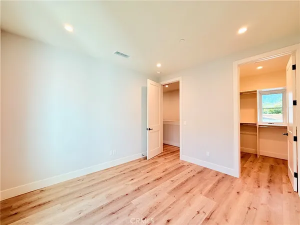 $5,400 | 109 North Parkwood Avenue, Unit B, Pasadena, CA 91107