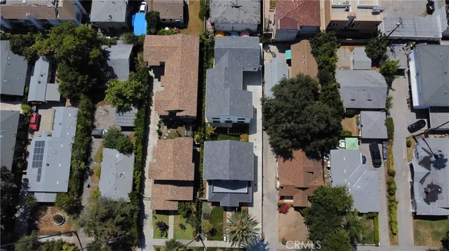 $5,400 | 109 North Parkwood Avenue, Unit B, Pasadena, CA 91107