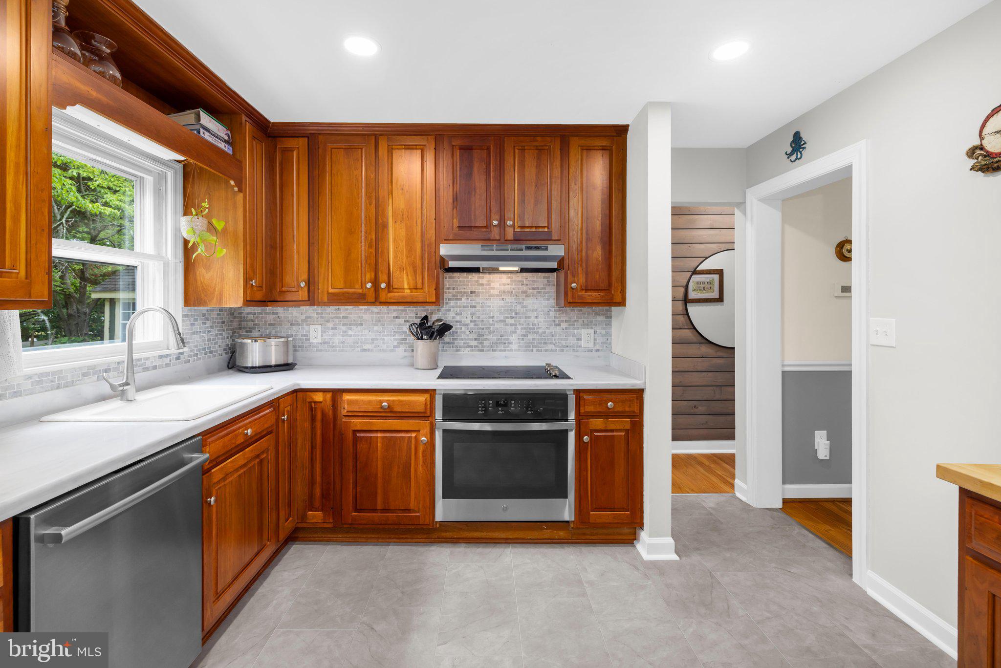 1917 Cherry Road Annapolis, MD 21409 - Photo 10 of 62 Beautiful updated kitchen