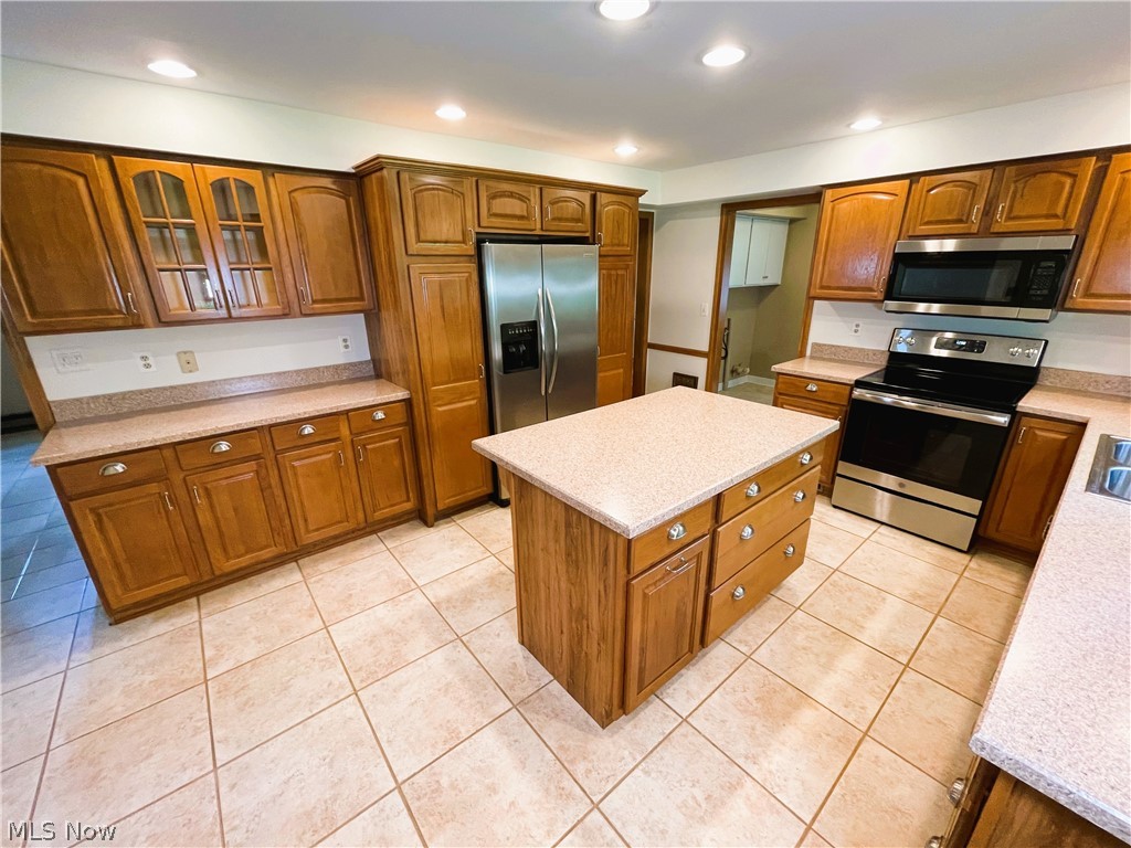 8275 West Calla Road Canfield, OH 44406 - Photo 4 of 34 Gallery Image 4