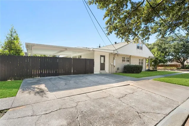 $549,000 | 5727 Fleur De Lis Drive, New Orleans, LA 70124