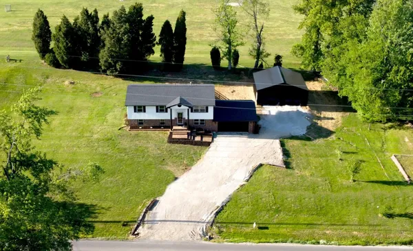 $465,000 | 6888 Oak Grove Road, Newburgh, IN 47630