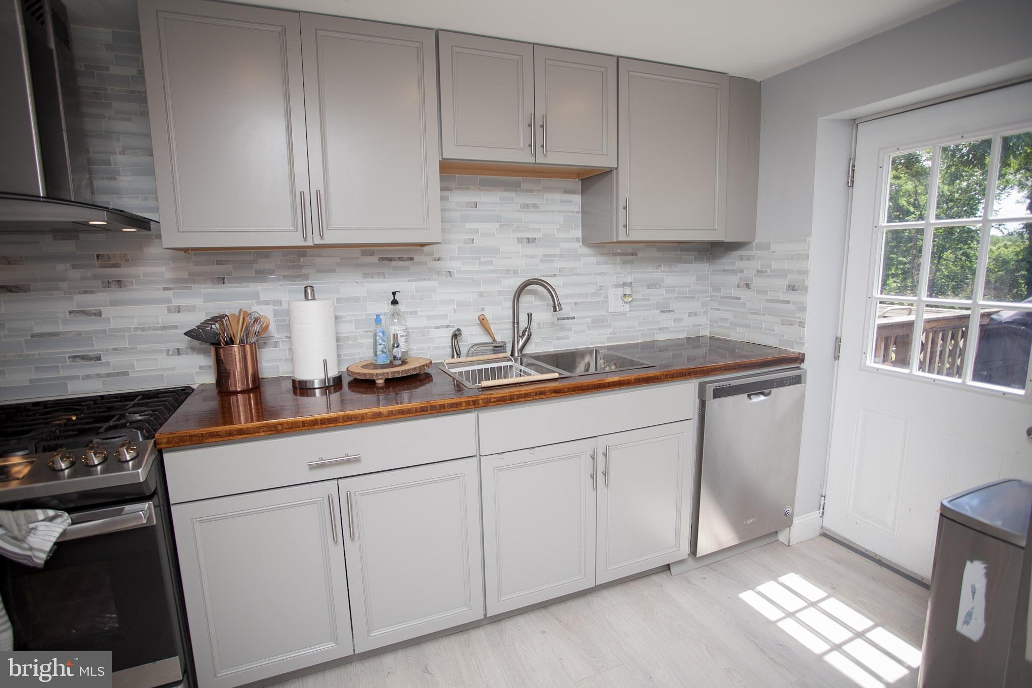 7612 Brockton Road Philadelphia, PA 19151 - Photo 17 of 44 Gallery Image 17