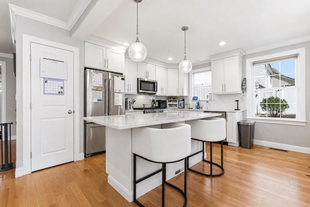 7 Spring Court, Unit A Woburn, MA 01801 - Photo 6 of 40