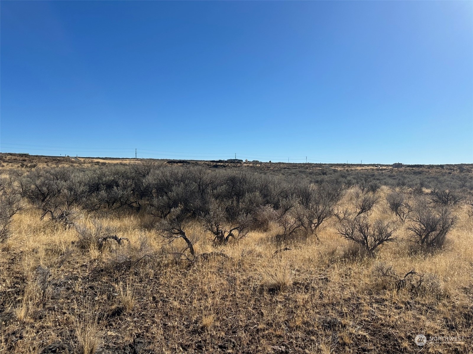 2294 Rimini Place Ephrata, WA 98823 - Photo 3 of 4 a view of mountain with lake view