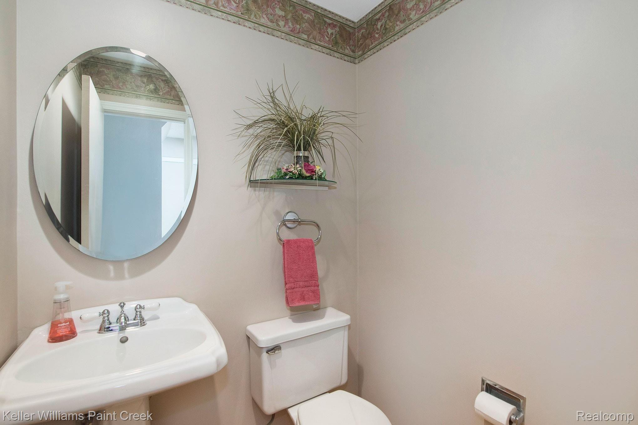 705 Kirkton Court Rochester, MI 48307 - Photo 12 of 27 BPG_5817.jpg