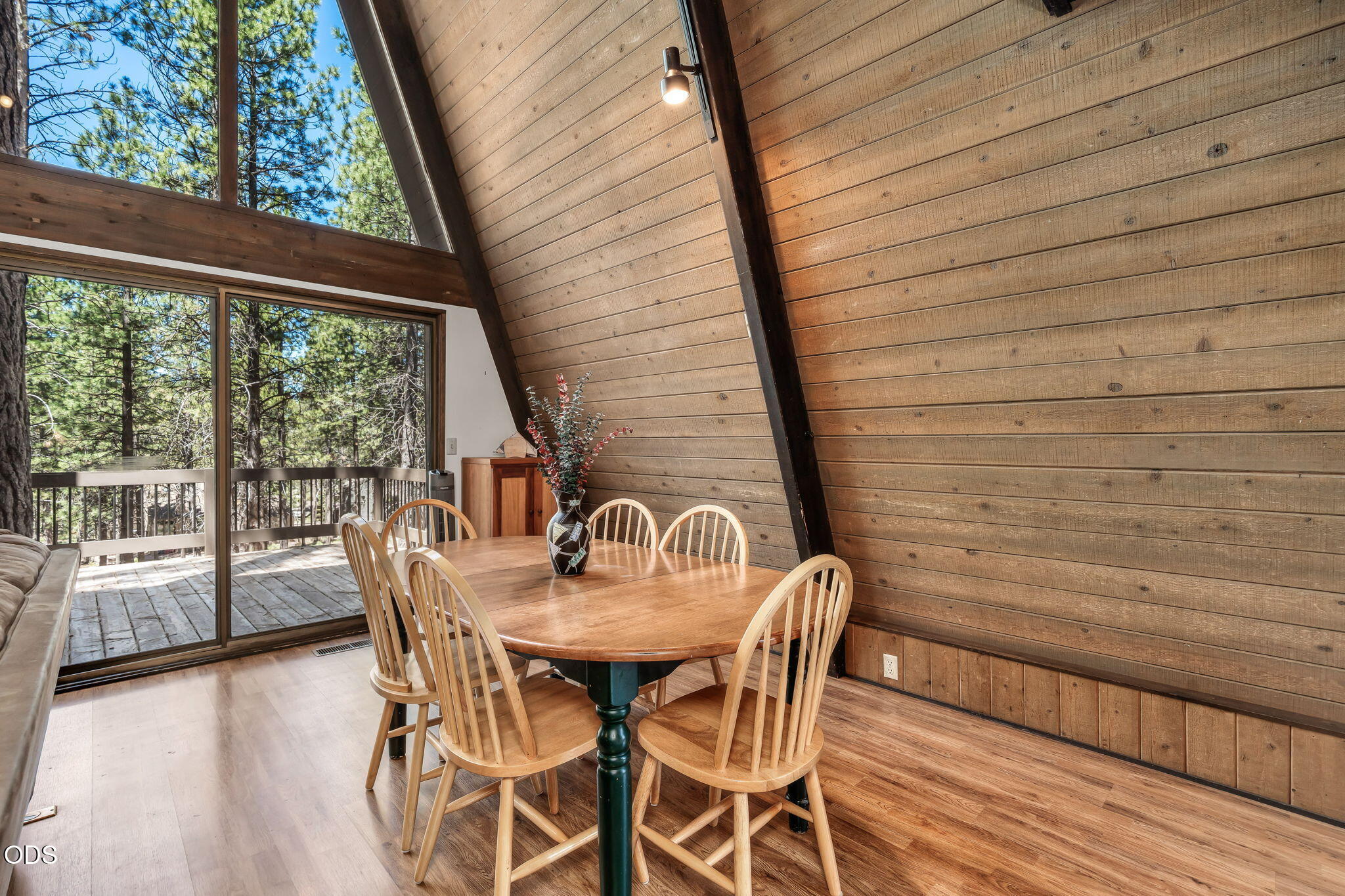 57165 Mink Lane Sunriver, OR 97707 - Photo 8 of 39