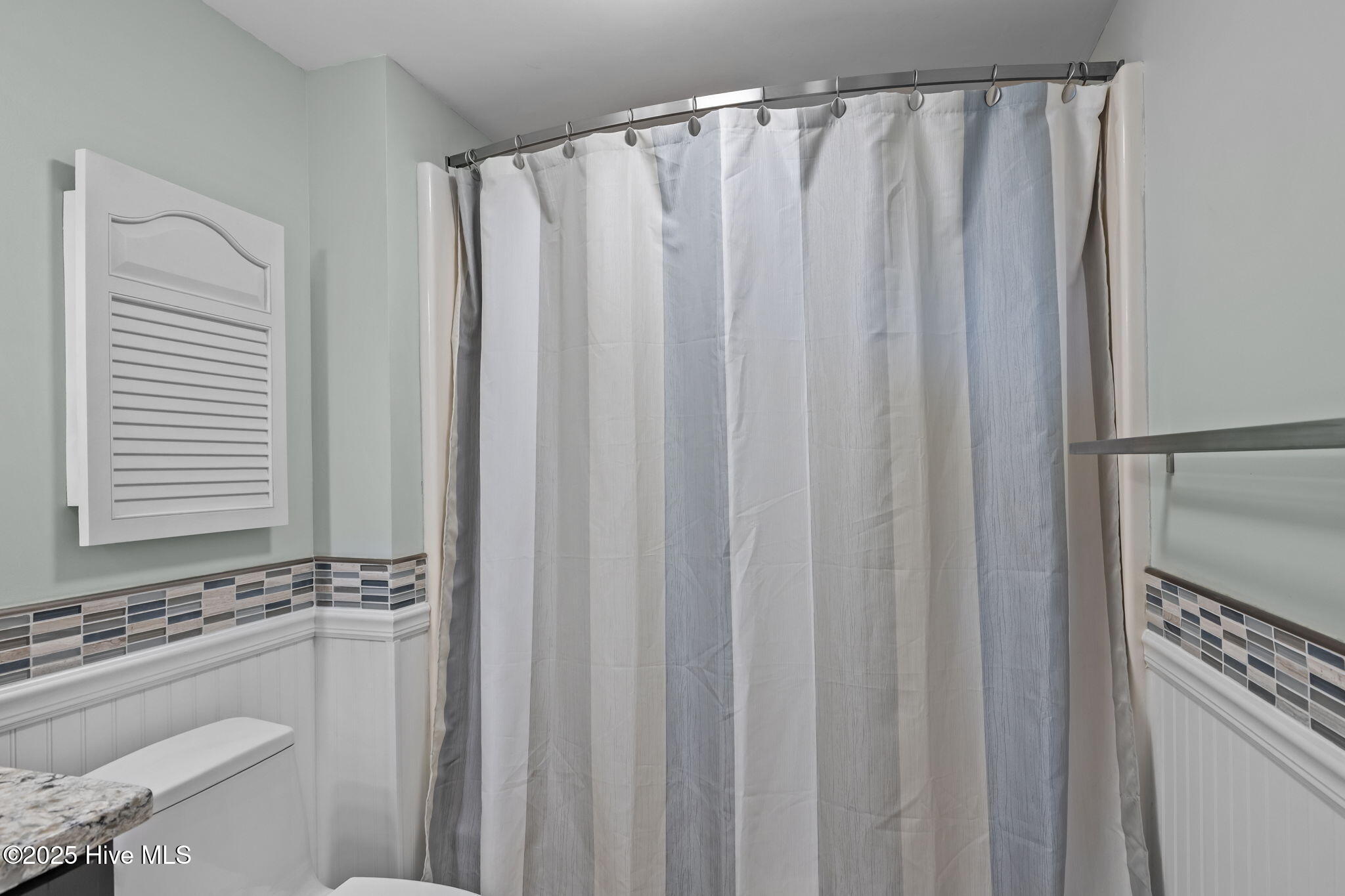 10300 Coast Guard Road, Unit D211 Emerald Isle, NC 28594 - Photo 16 of 54 Bathroom 2