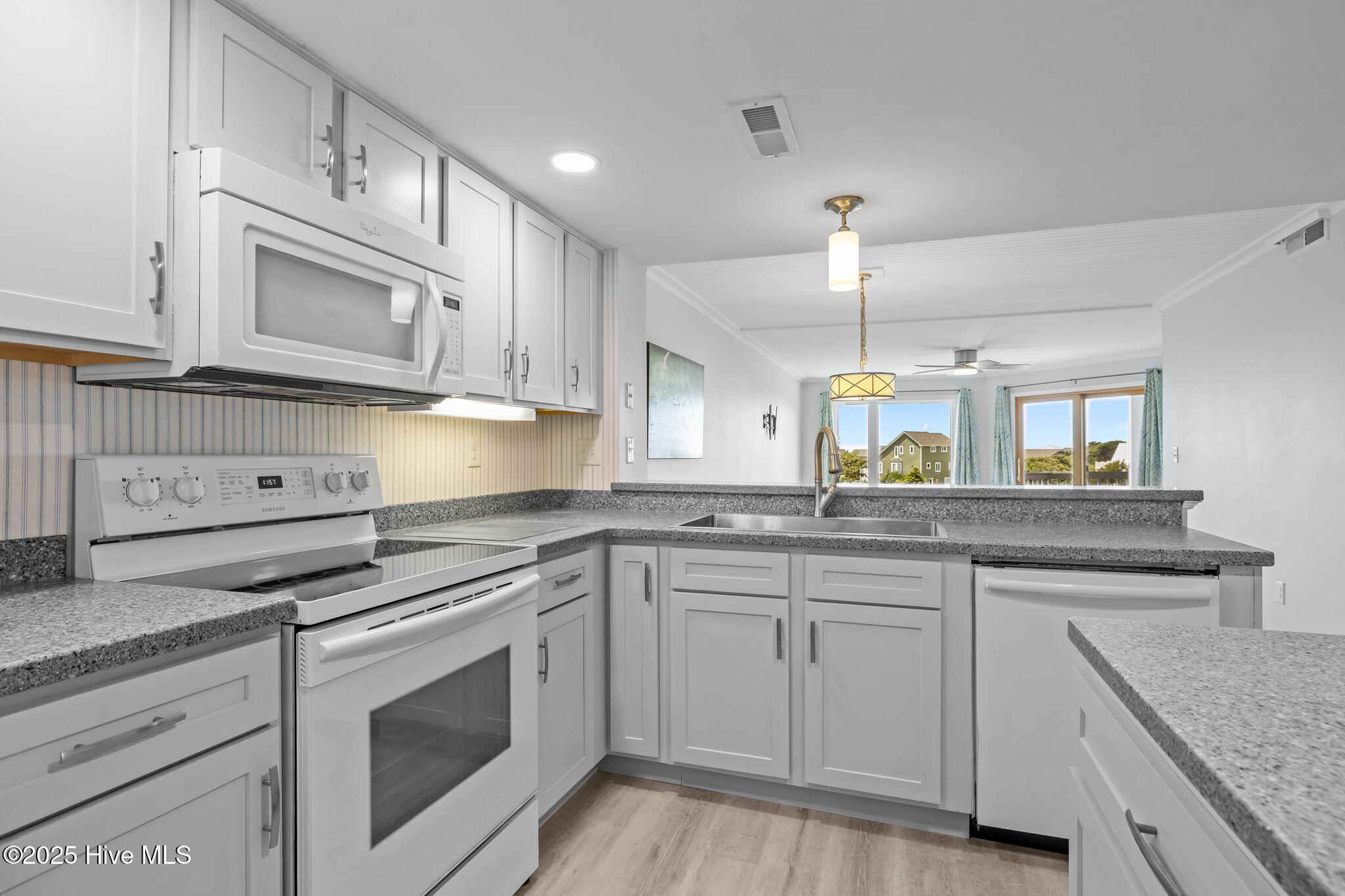 10300 Coast Guard Road, Unit D211 Emerald Isle, NC 28594 - Photo 6 of 54 Kitchen V3