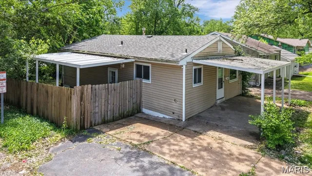 $164,900 | 3368 Suncrest Avenue, Breckenridge Hills, MO 63114