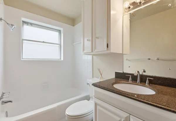 $275,000 | 1500 Austin Avenue, College Station, TX 77845