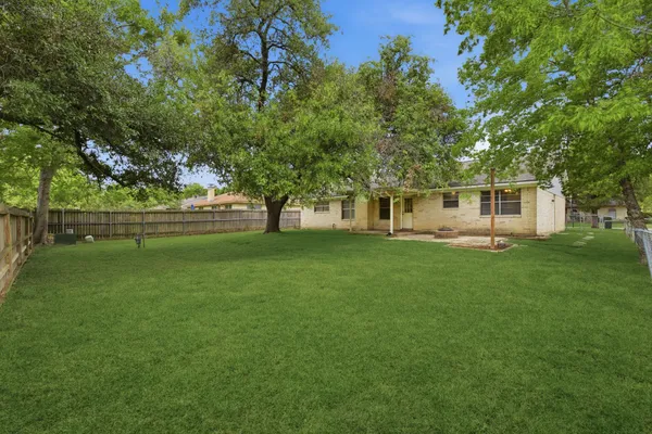 $275,000 | 1500 Austin Avenue, College Station, TX 77845