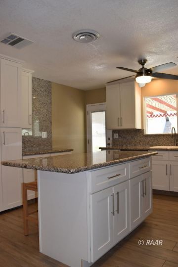 917 Jessica Street Ridgecrest, CA 93555 - Photo 15 of 33