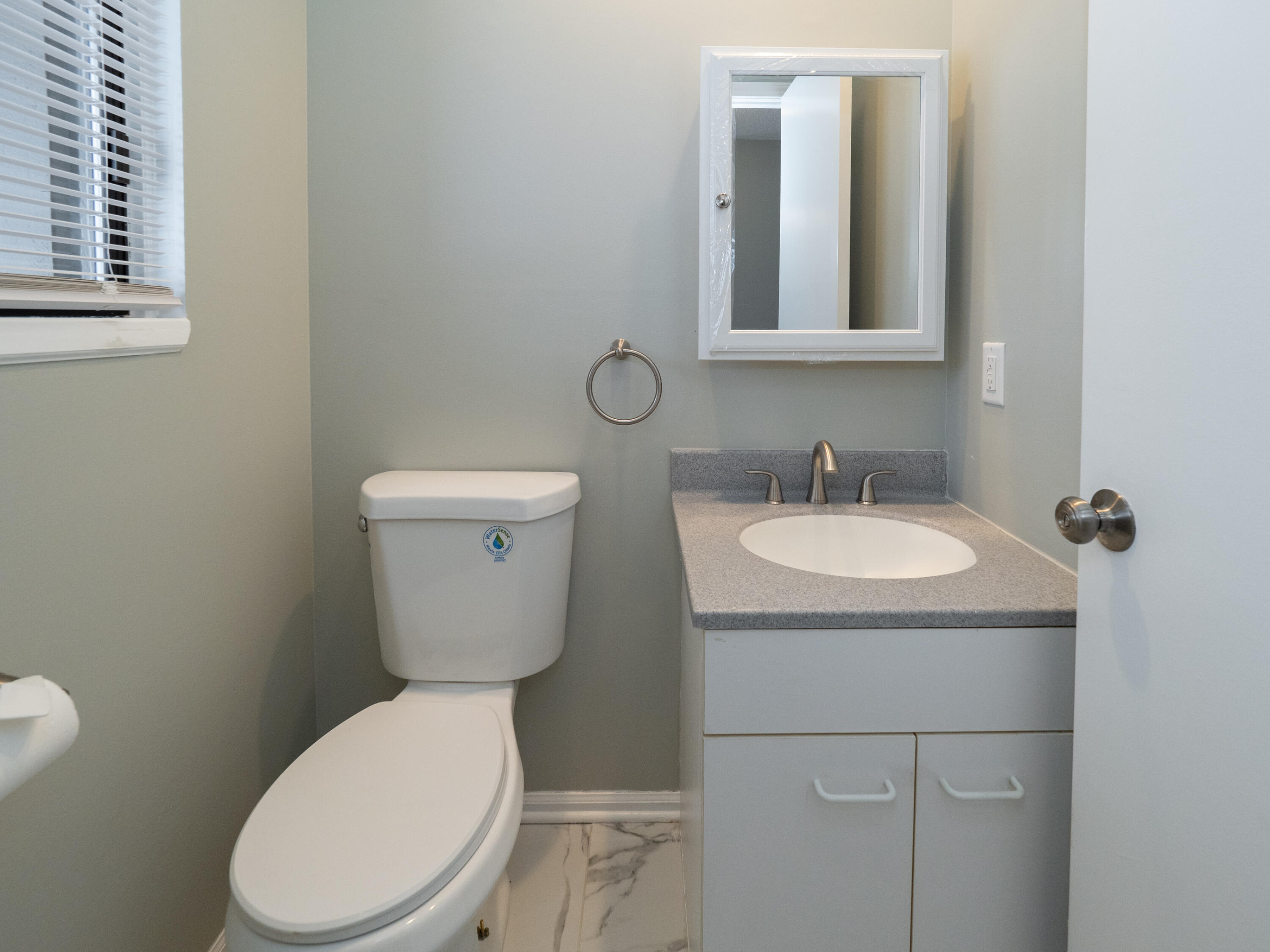 3760 Cedaridge Road Kalamazoo, MI 49008 - Photo 12 of 39 3760 Cedaridge Dr-112