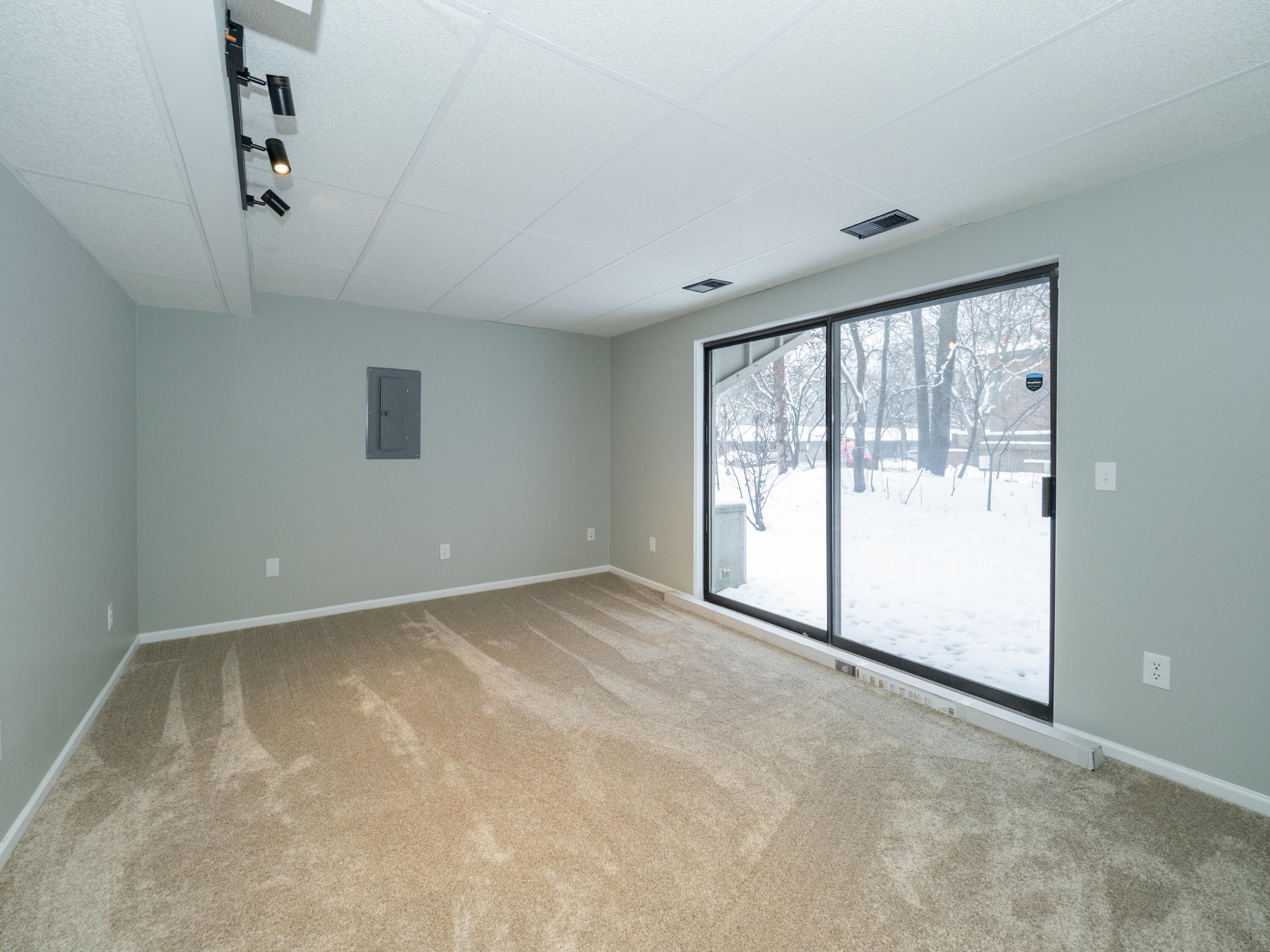 3760 Cedaridge Road Kalamazoo, MI 49008 - Photo 23 of 39 3760 Cedaridge Dr-123