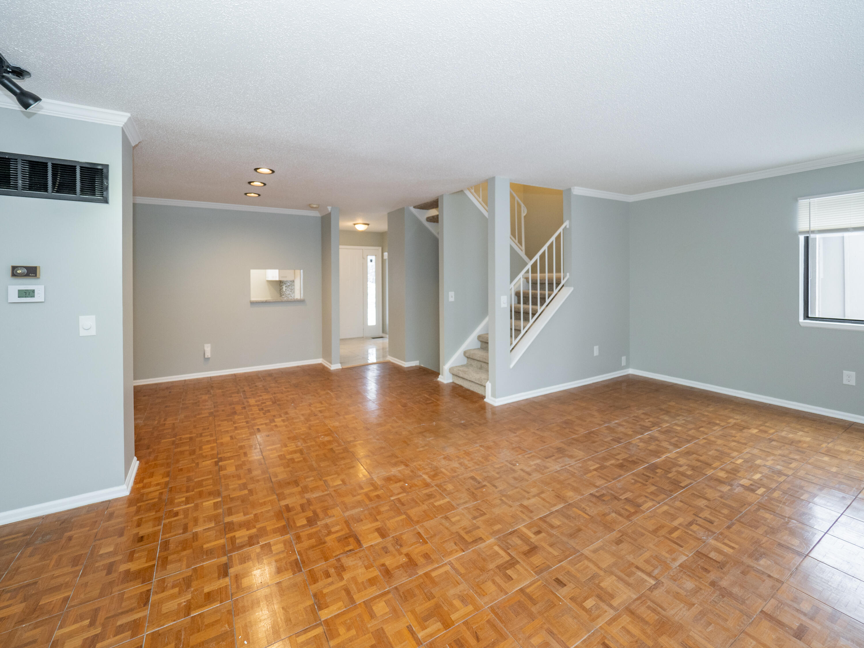 3760 Cedaridge Road Kalamazoo, MI 49008 - Photo 5 of 39 3760 Cedaridge Dr-105