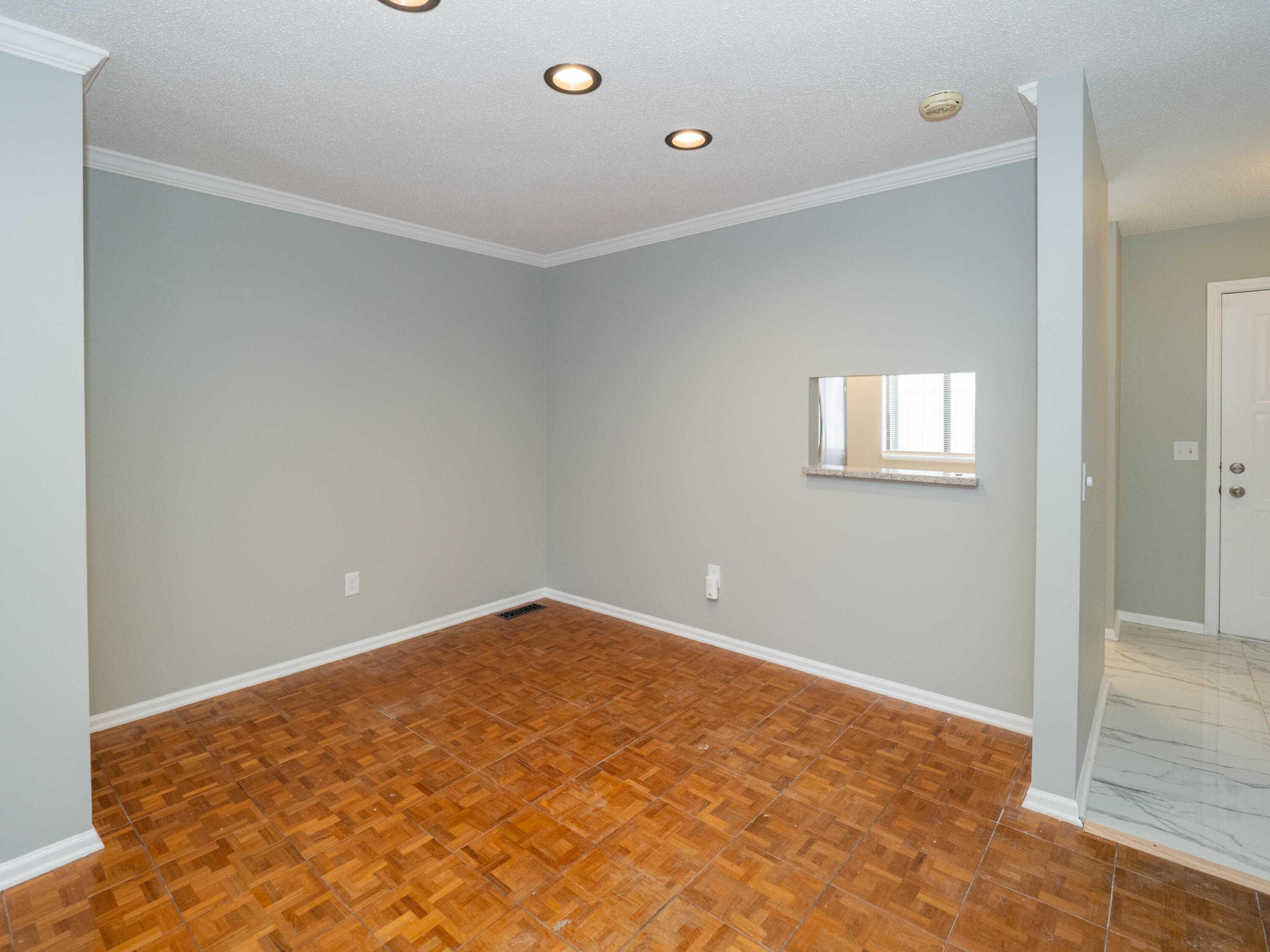 3760 Cedaridge Road Kalamazoo, MI 49008 - Photo 6 of 39 3760 Cedaridge Dr-106